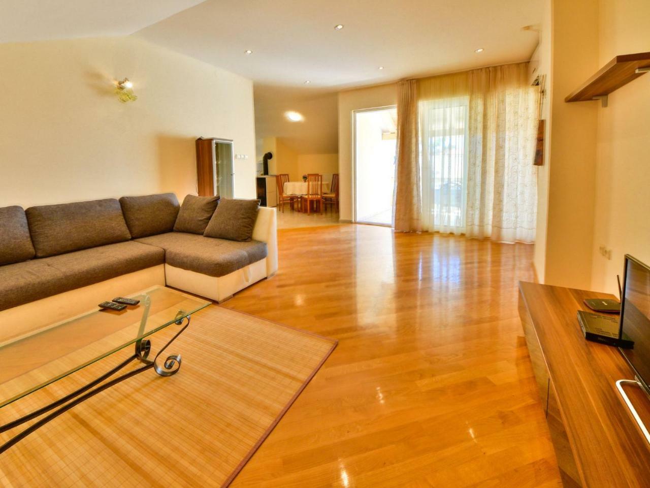 Apartment Olga-5 By Interhome Banjol Zewnętrze zdjęcie